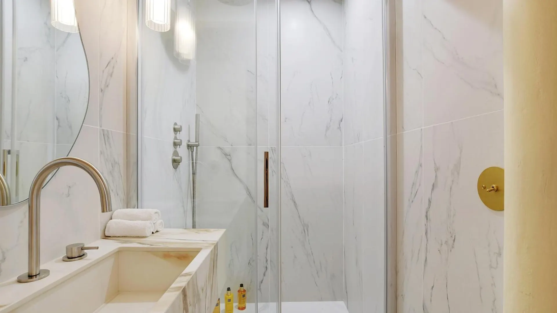 Oniri - Serviced Apartment In Place Vendome Paříž Francie