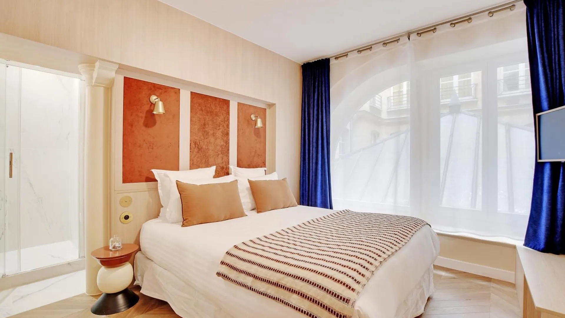 Oniri - Serviced Apartment In Place Vendome Paris Fransa