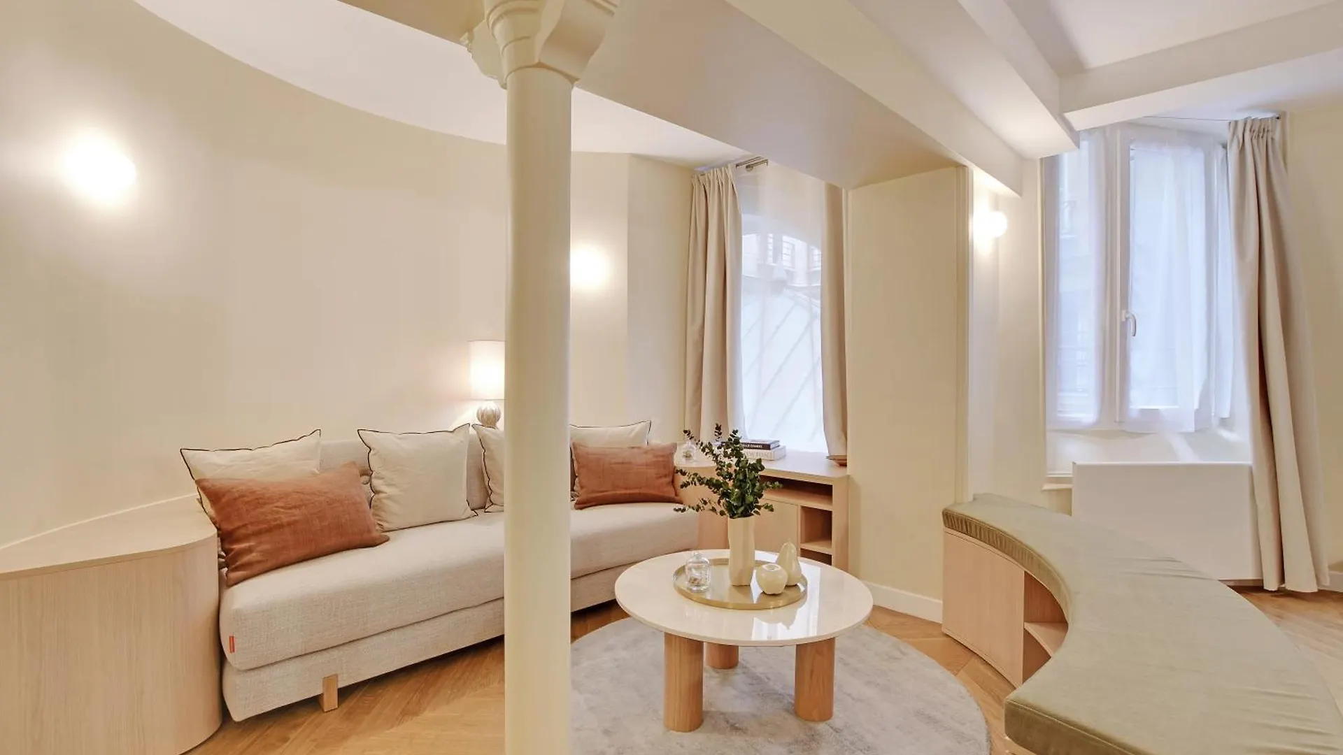 Oniri - Serviced Apartment In Place Vendome Paris 0*,
