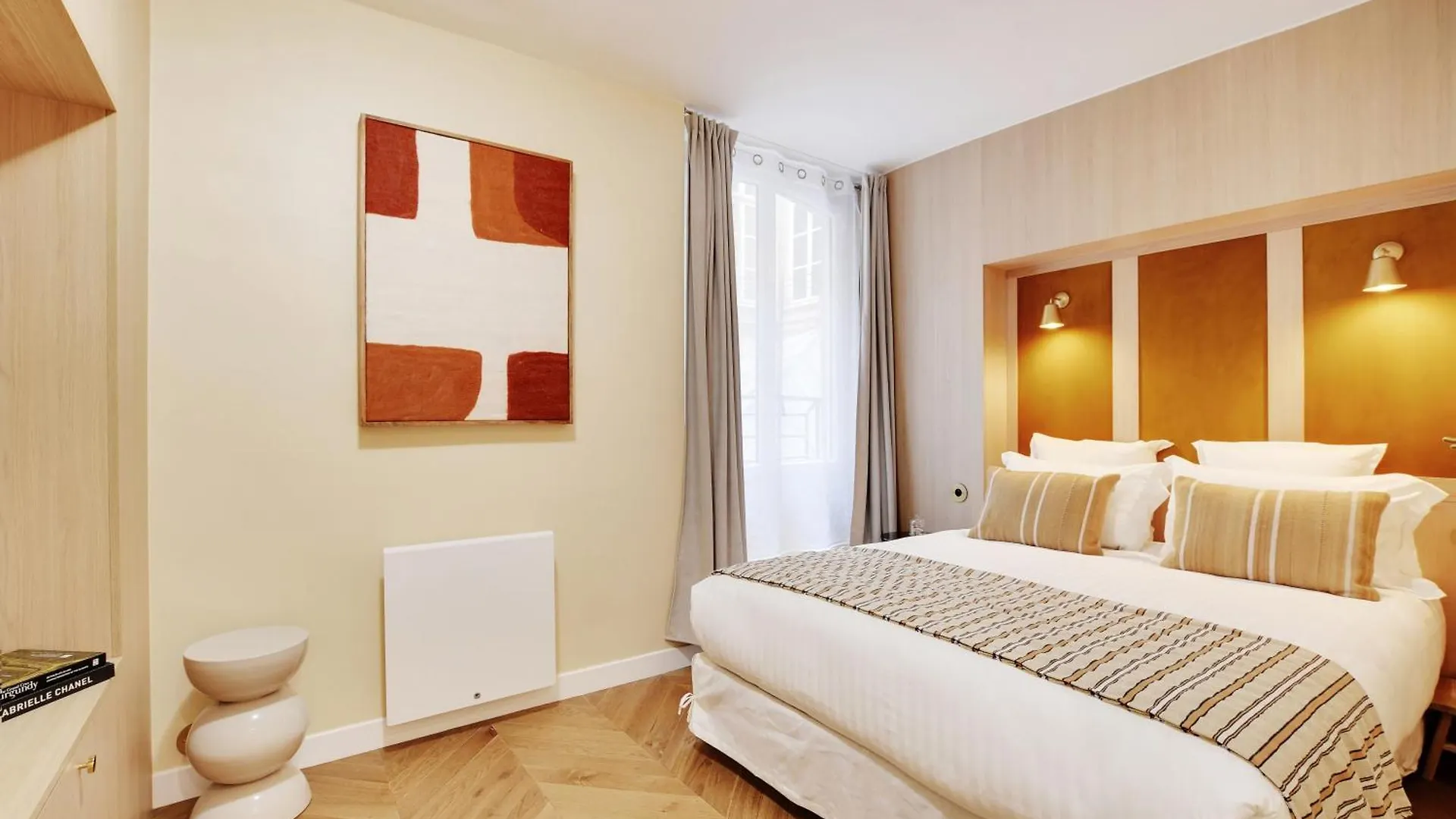 Oniri - Serviced Apartment In Place Vendome Parijs